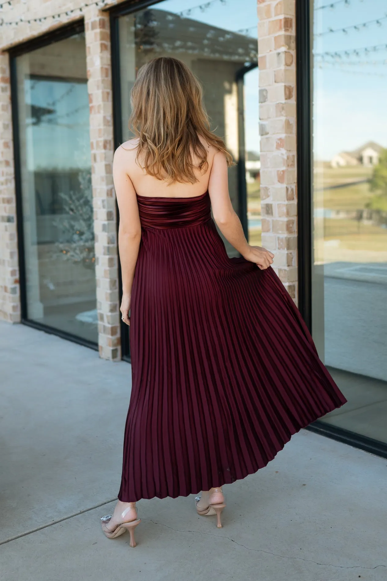 Aura Pleated Dress - Burgundy