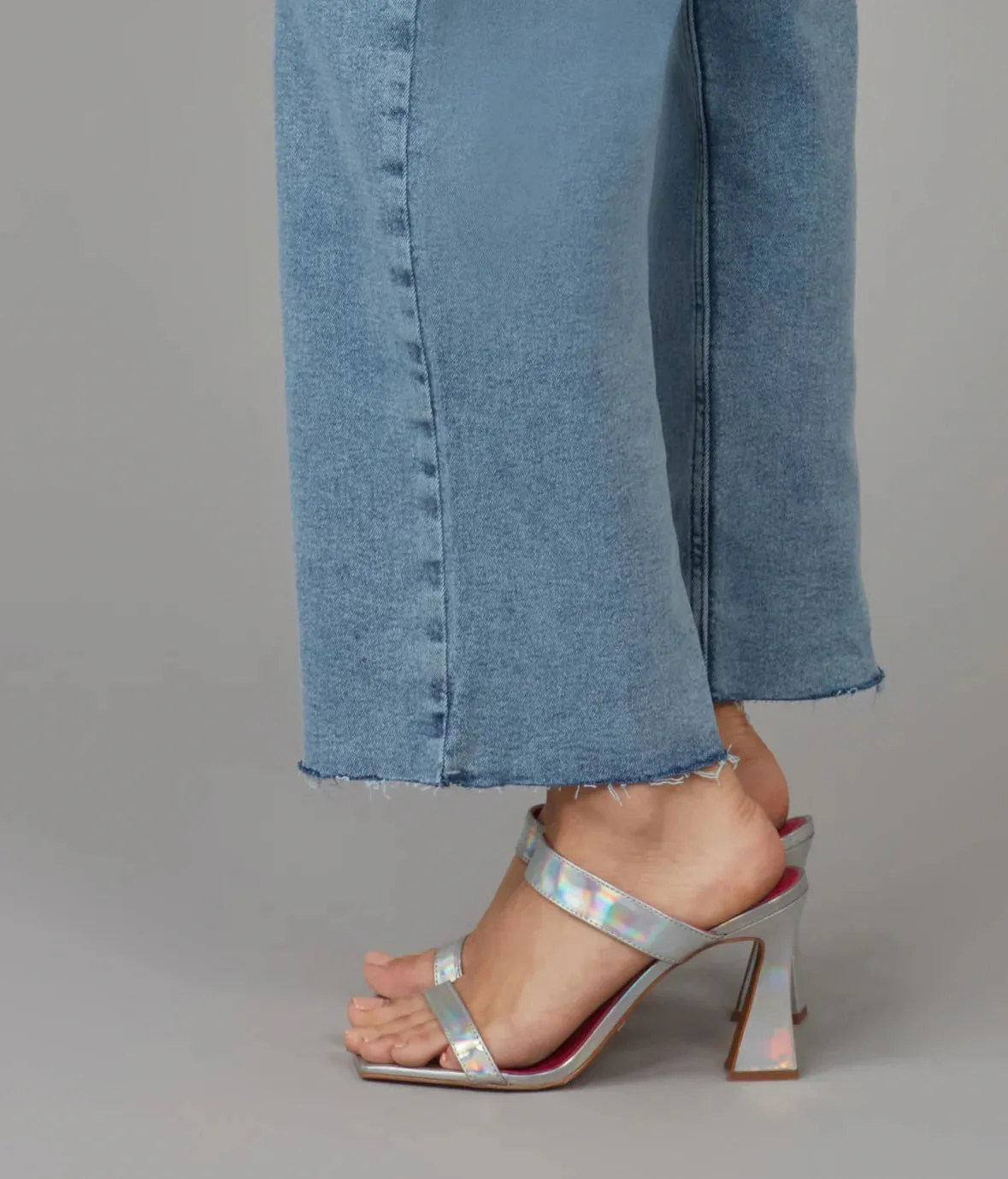 Colette High Rise Wide Leg Jeans - Vintage Ice Blue