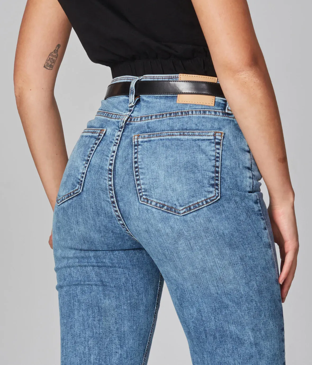 Denver High Rise Straight Jeans - Blue Mist