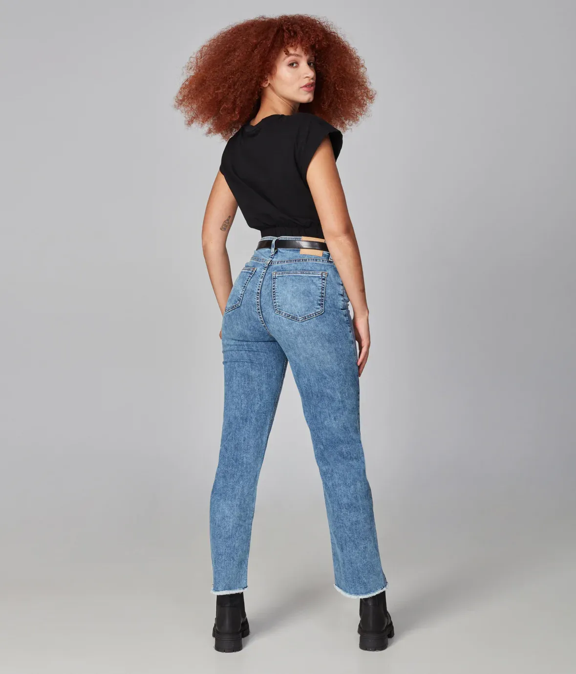 Denver High Rise Straight Jeans - Blue Mist