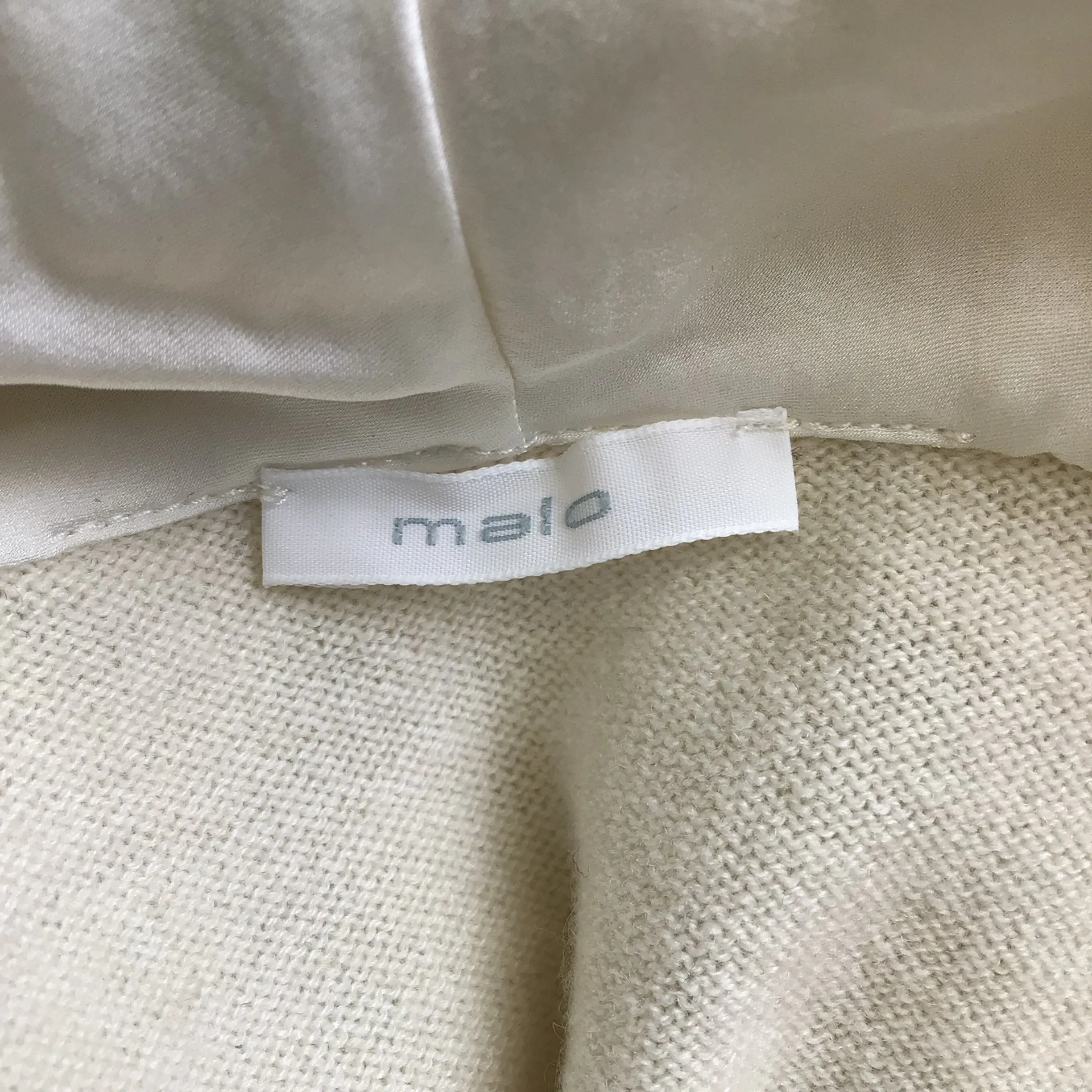 Malo Ivory Hooded Long Sleeved Silk Lined Cashmere Knit Sweater