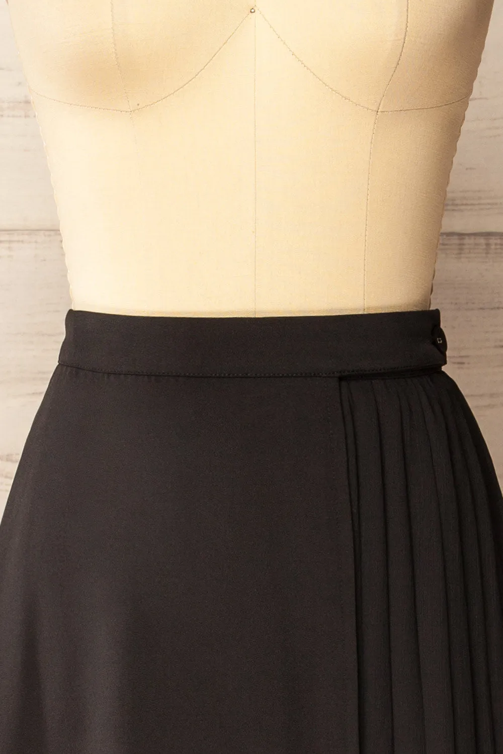 Nelson | Pleated Midi Black Skirt