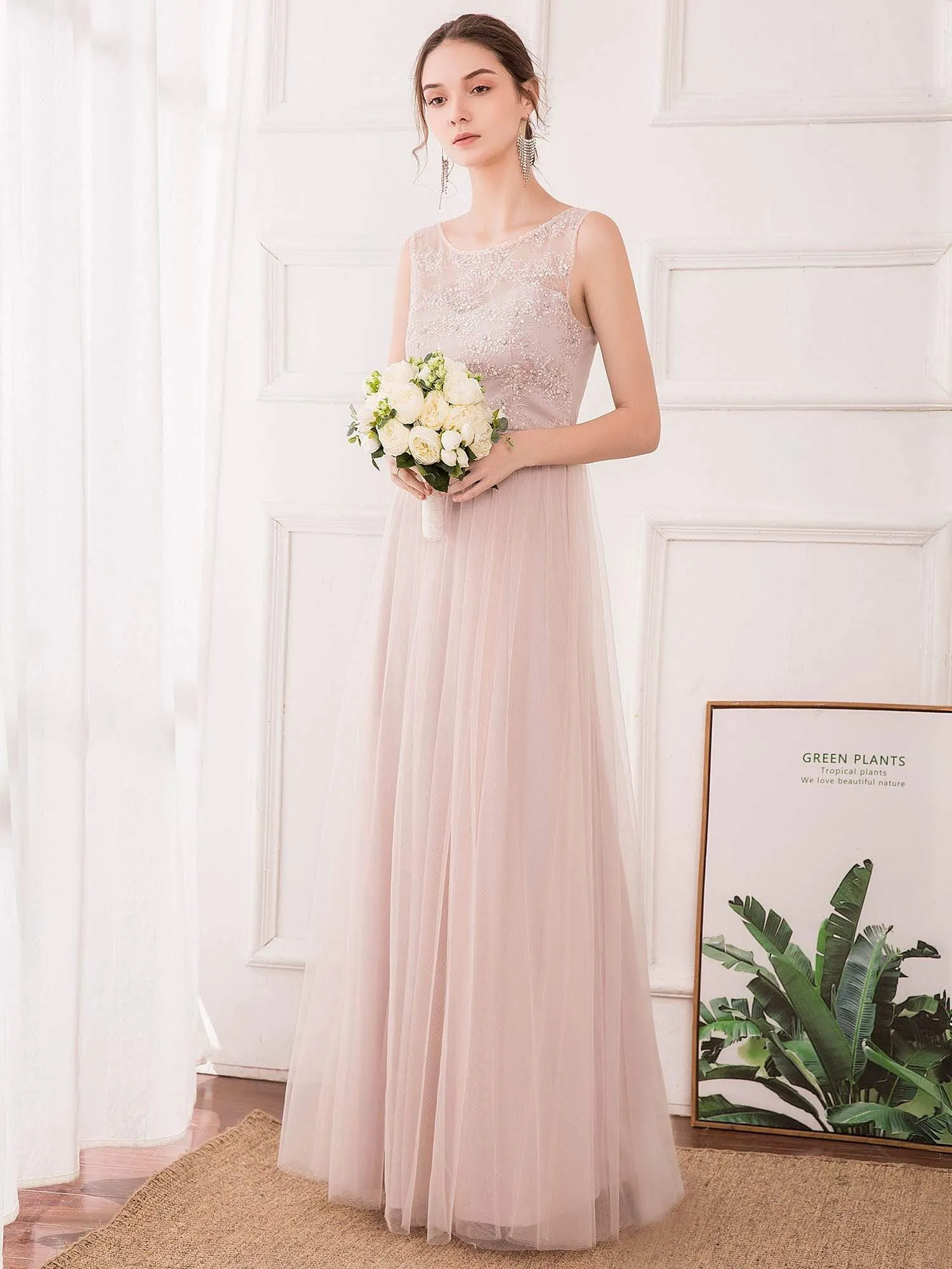 Romantic A-Line O-Neck Embroidery Tulle Bridesmaid Dress