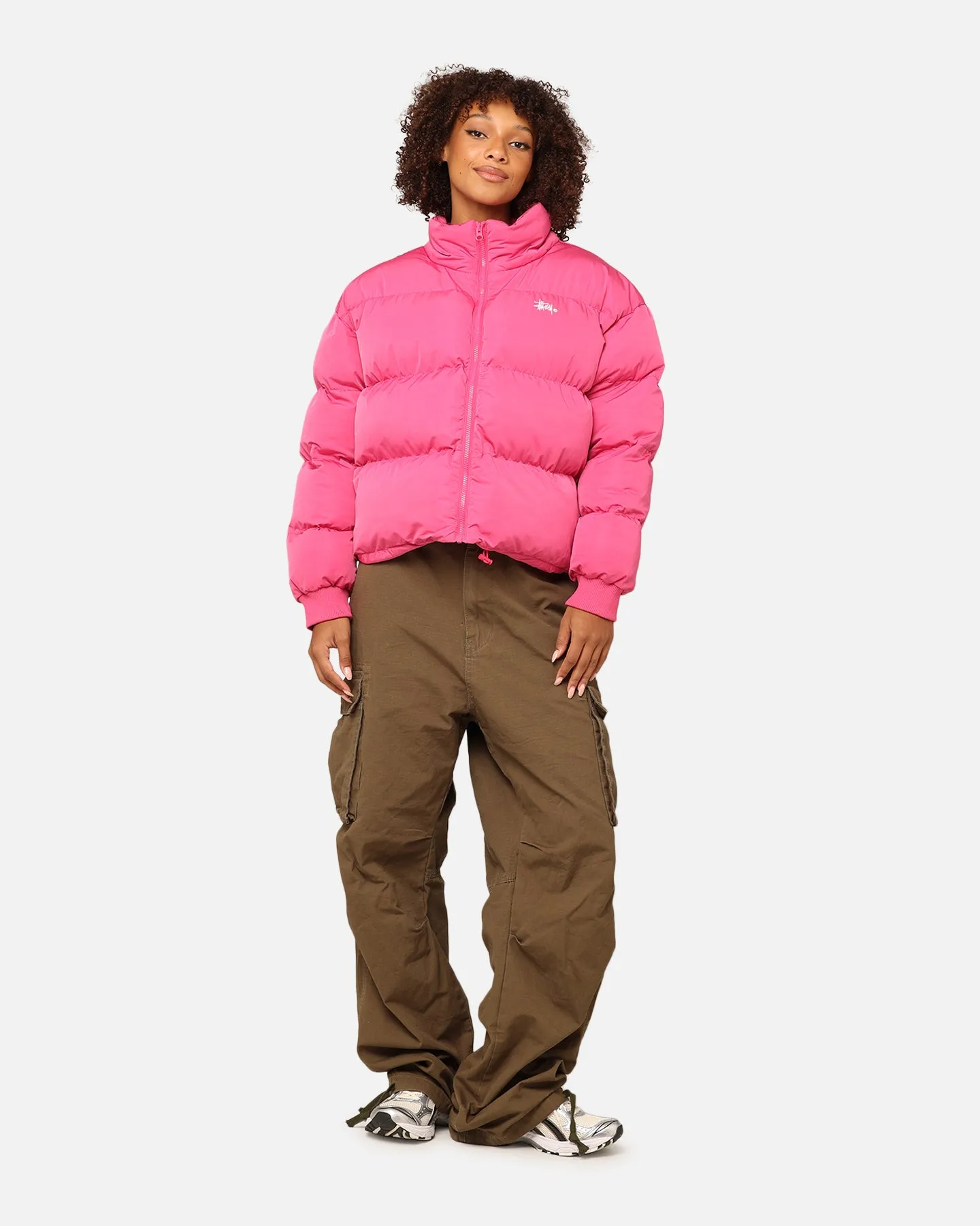 Stüssy Women's Graffiti Cropped Puffer Jacket Bubblegum