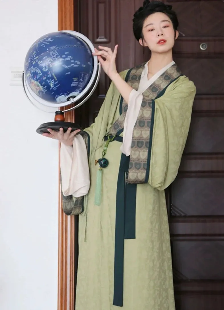 Tu Hong 土红 Terracotta Unisex Modernized Warring States Zhiju Straight Robe Set